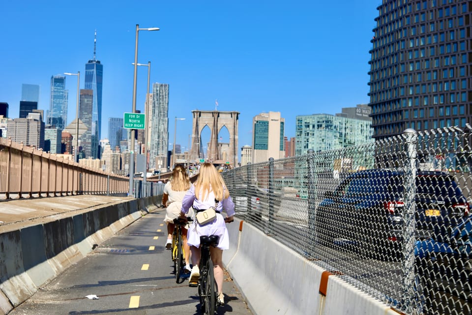 From Manhattan: 2-Hour Brooklyn Bridge Bike Tour – New York City, New York