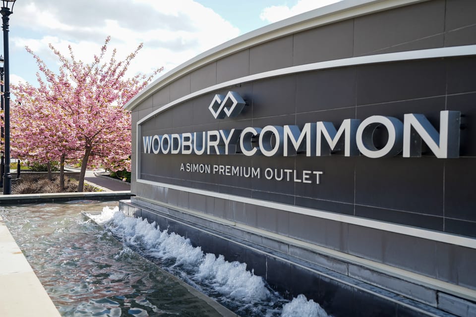 From NYC: Woodbury Common Premium Outlets Shopping Tour – Central Valley, New York