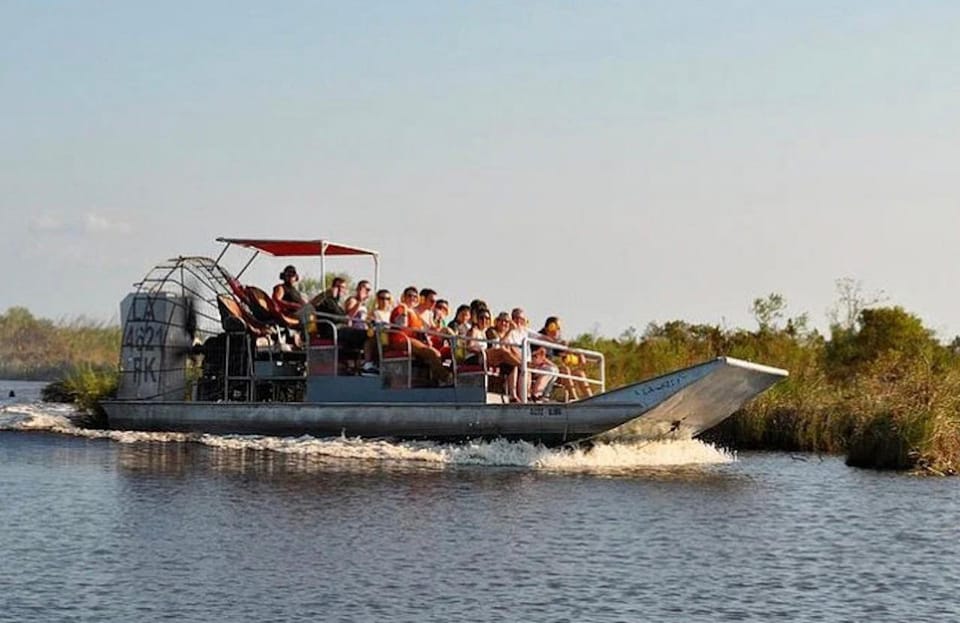 From New Orleans: Airboat Adventure Tour with Transport – New Orleans, Louisiana