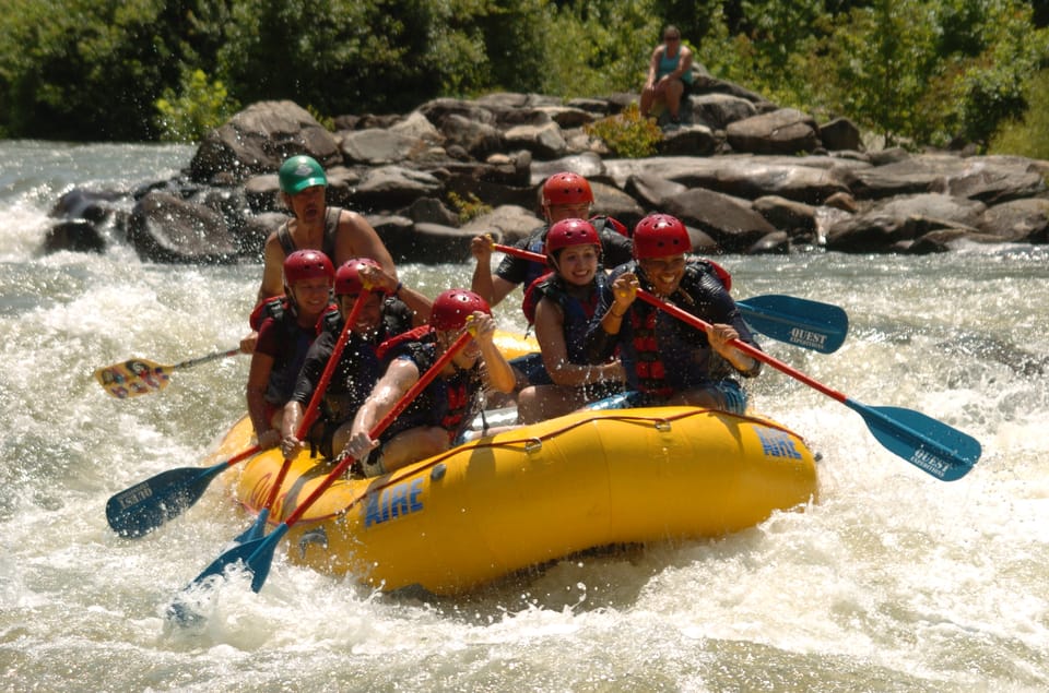 Full Ocoee River Whitewater Trip with Riverside Lunch – Ocoee River, Tennessee