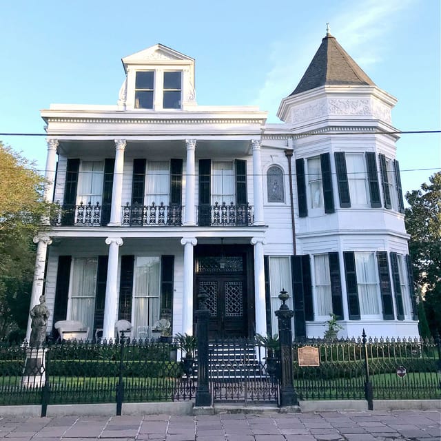 Garden District Walking Tour – New Orleans, Louisiana