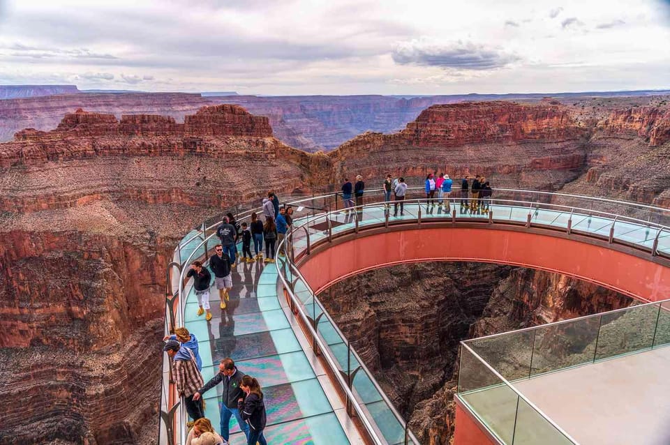 Grand Canyon Hoover Dam and Joshua Tree VIP Small Group Tour – Arizona’s Joshua Tree Forest, Arizona