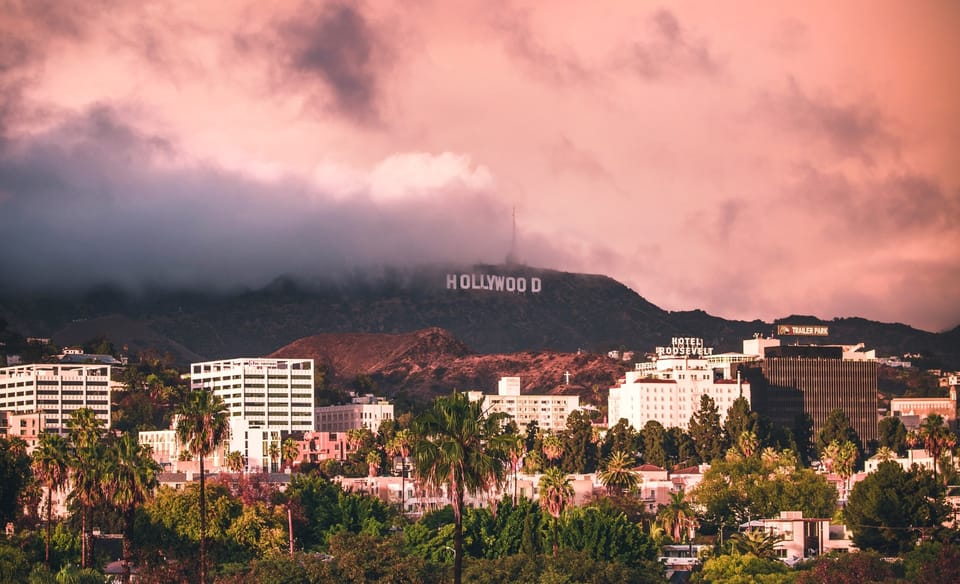 Hollywood: Haunted Walking Tour, True Crime, Creepy Tales – Los Angeles, California