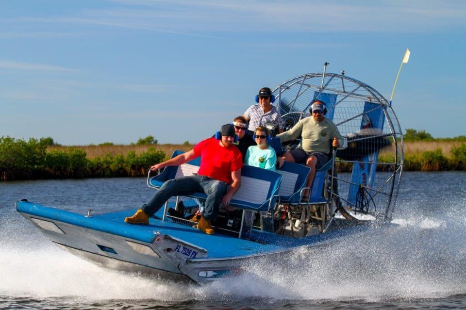 Homosassa: Gulf of Mexico Airboat Ride and Dolphin Watching – Crystal River, Florida