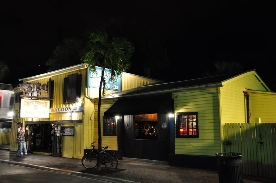 Key West: Bone Island Haunted Pub Crawl – Key West, Florida