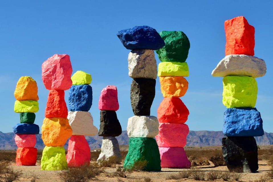 Las Vegas: Mojave Desert, 7 Magic Mountains, Vegas Sign Tour – Seven Magic Mountains, Nevada