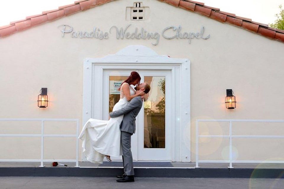 Las Vegas: Paradise Wedding Chapel Quickie Sign & Go Wedding – Las Vegas, Nevada