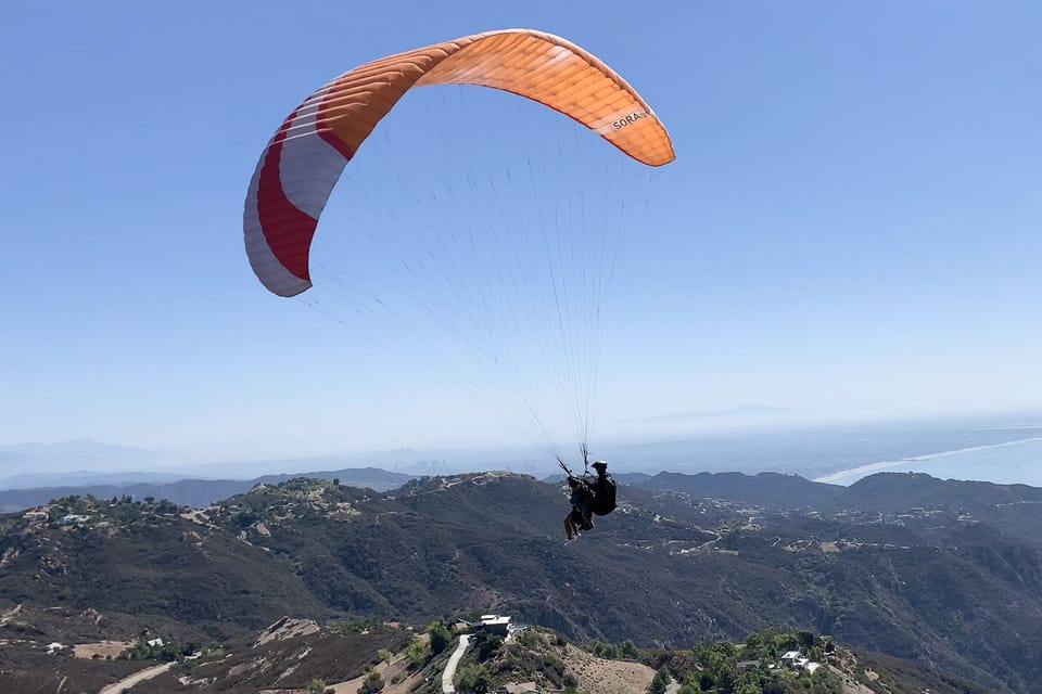 Los Angeles: 30-Minute Tandem Paragliding Experience – Los Angeles, California