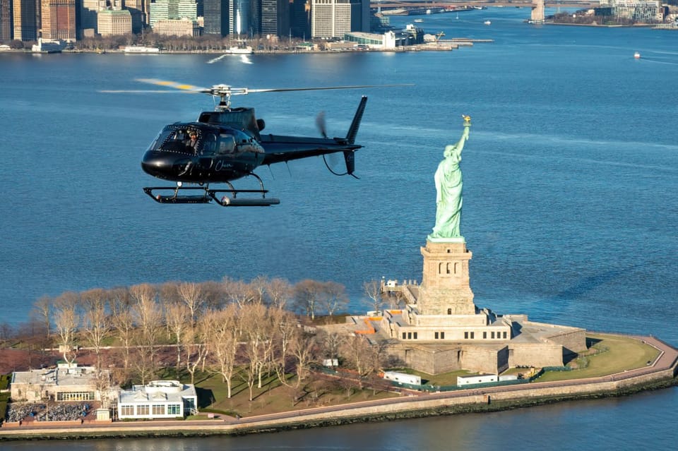 NYC: Big Apple Helicopter Tour – New York City, New York