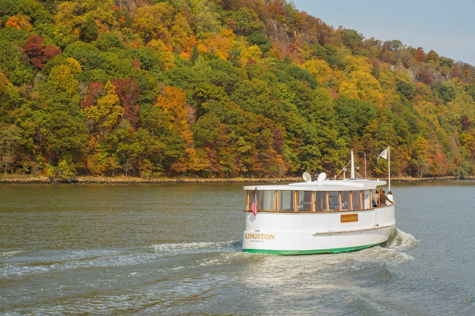 NYC: Hudson River Fall Foliage Yacht Tour – New York City, New York