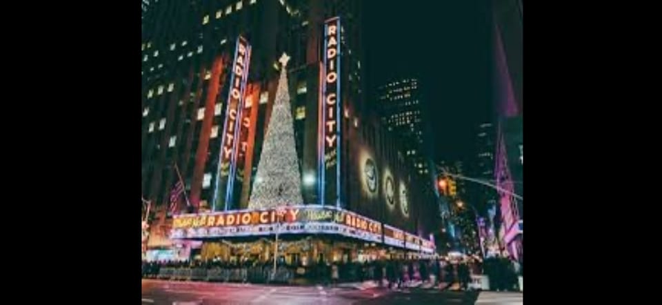 NYC: Jingle Bell Joyride Holiday Tour – New York City, New York