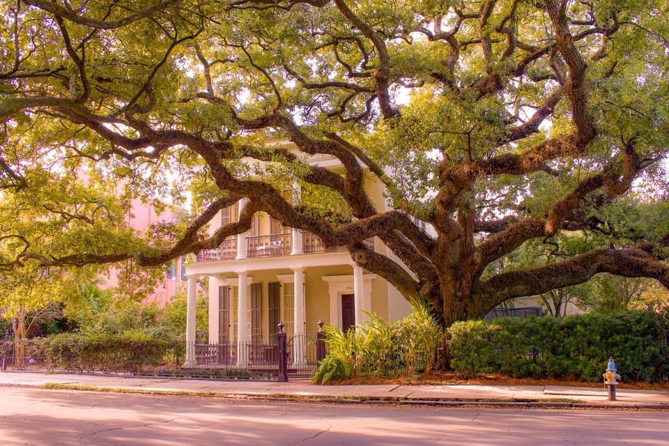 New Orleans Garden District Tour – New Orleans, Louisiana