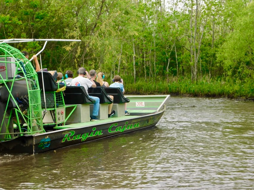 New Orleans: Oak Alley or Laura Plantation & Airboat Tour – Vacherie, Louisiana