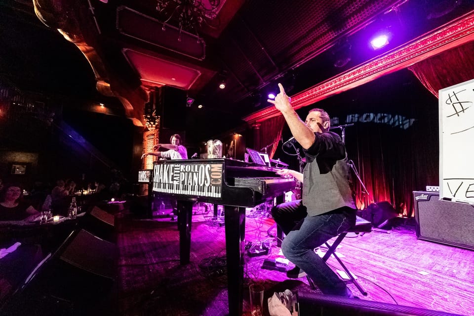 New York City: Dueling Pianos Show – New York City, New York