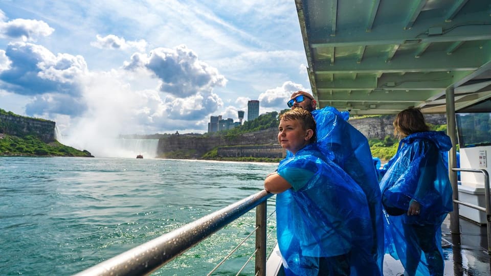 Niagara Falls: USA and Canada Tour with Boat Cruise + Lunch – Niagara Falls, New York