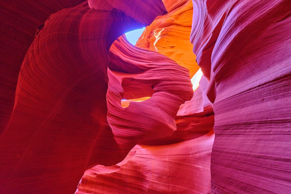 Page: Lower Antelope Canyon Ticket and Guided Hiking Tour – Lower Antelope Canyon, Arizona