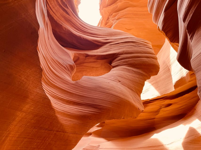 Page: Lower Antelope Canyon Tour with Trained Navajo Guide – Lower Antelope Canyon, Arizona