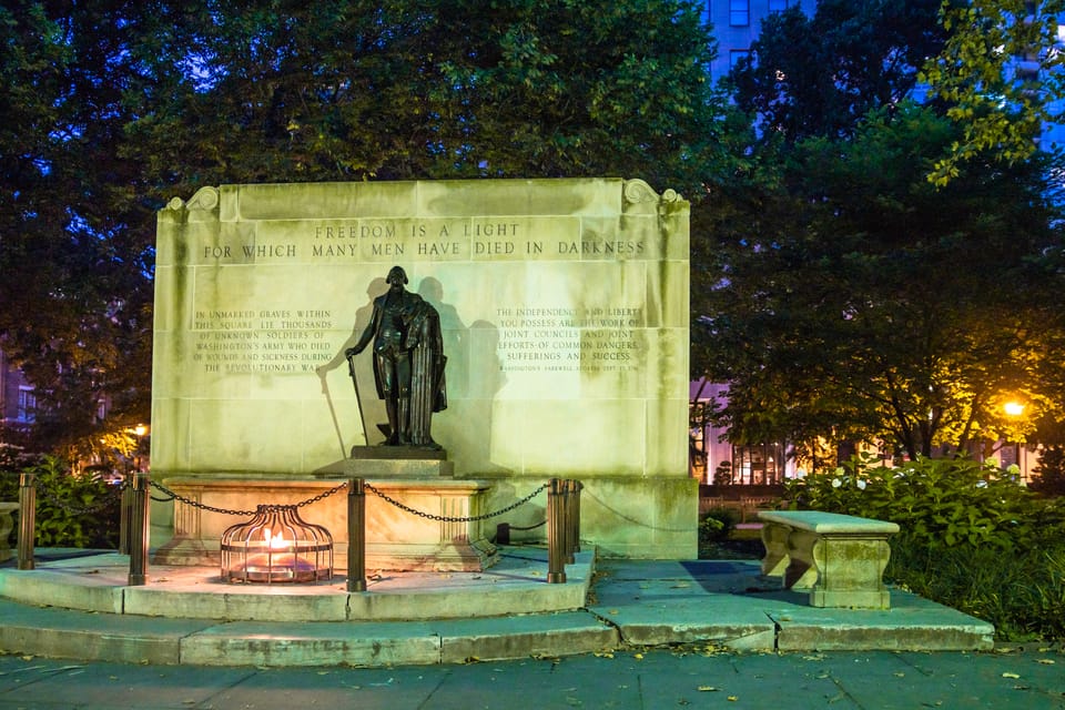 Philadelphia: Phantoms of the Founding Fathers Walking Tour – Philadelphia, Pennsylvania