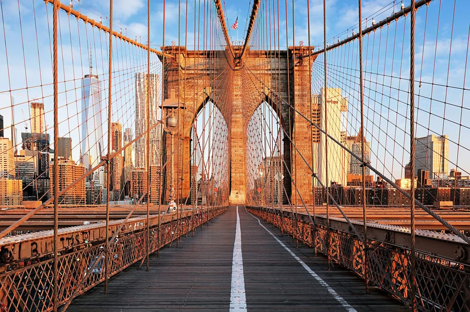 Private Guided Walking Tour of the Brooklyn Bridge and DUMBO – New York City, New York