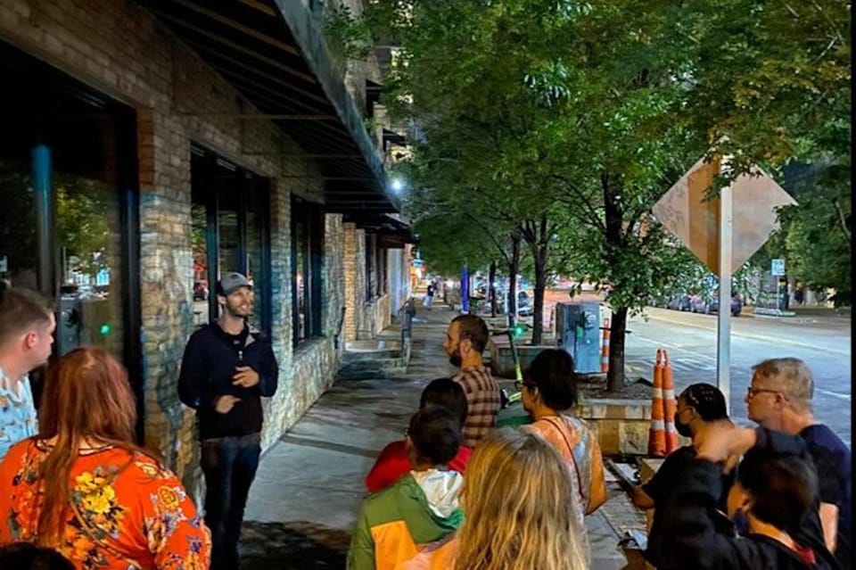 San Antonio: Ghosts and True Crime Guided Walking Tour – San Antonio, Texas