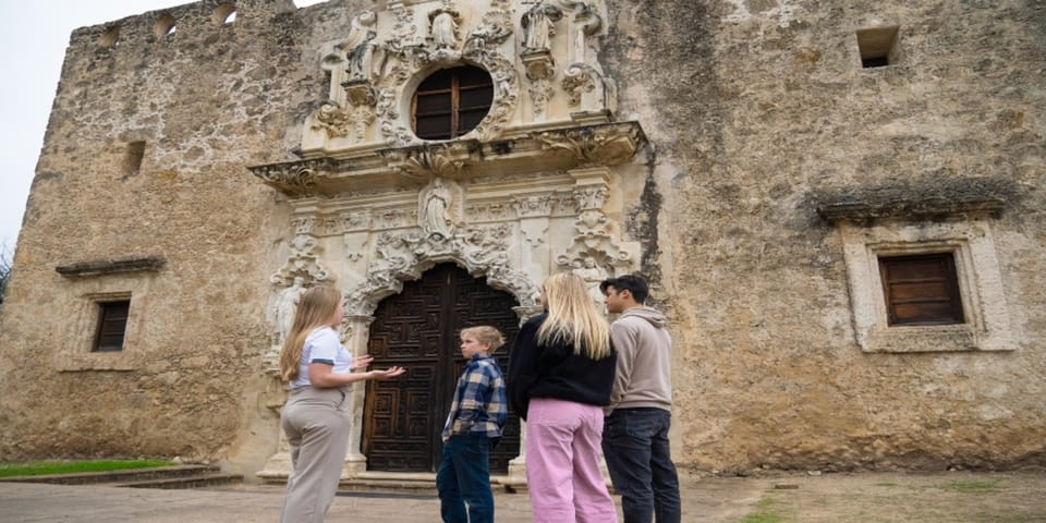 San Antonio: Guided Walking Tour with Boat Cruise – San Antonio, Texas