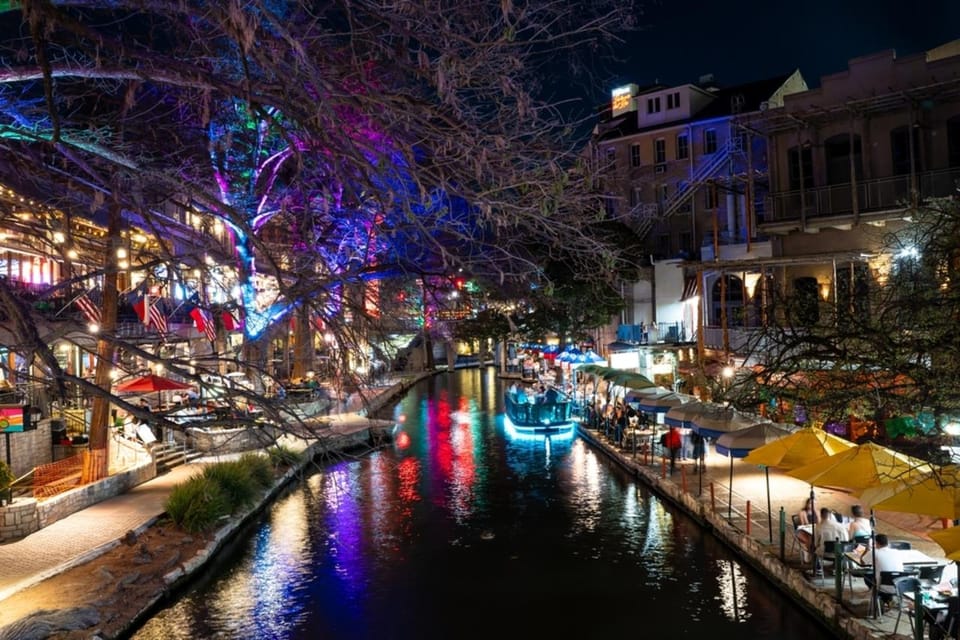 San Antonio Riverwalk Night Walking Tour with Tower – San Antonio, Texas