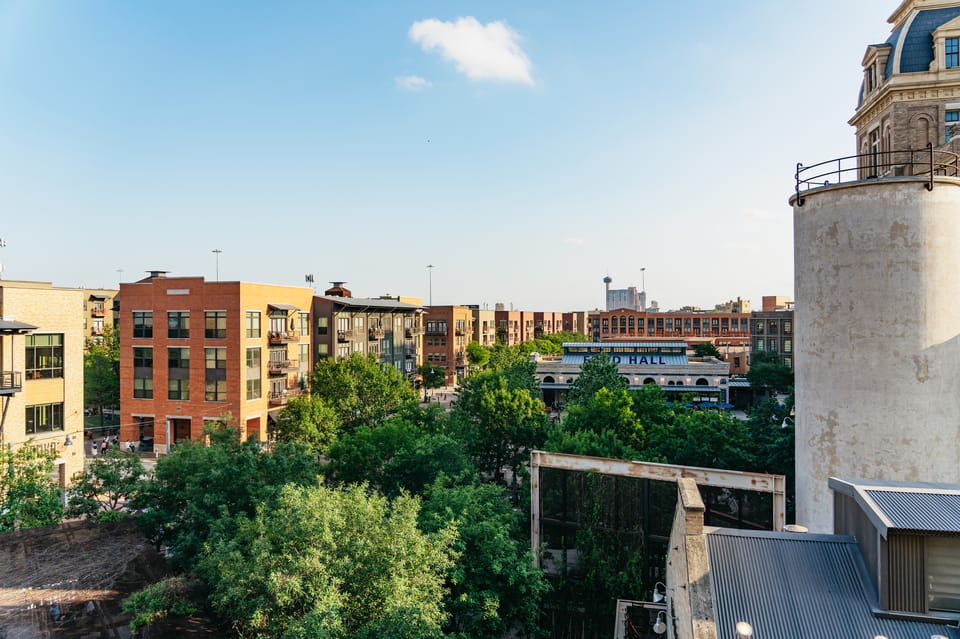 San Antonio: Small Group Night Tour with River Walk Cruise – San Antonio, Texas