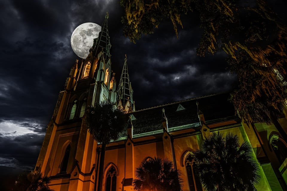 Savannah: Dead of Night Ghost Walking Tour – Savannah, Georgia