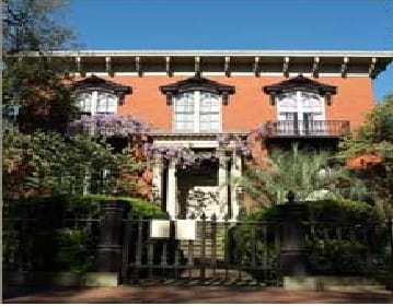 Savannah: History and Southern Hospitality Homes Walk – Savannah, Georgia