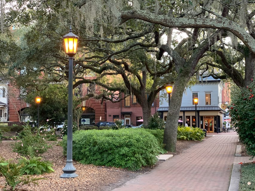 Savannah: Old Squares GPS Audio Guided Walking Tour – Savannah, Georgia