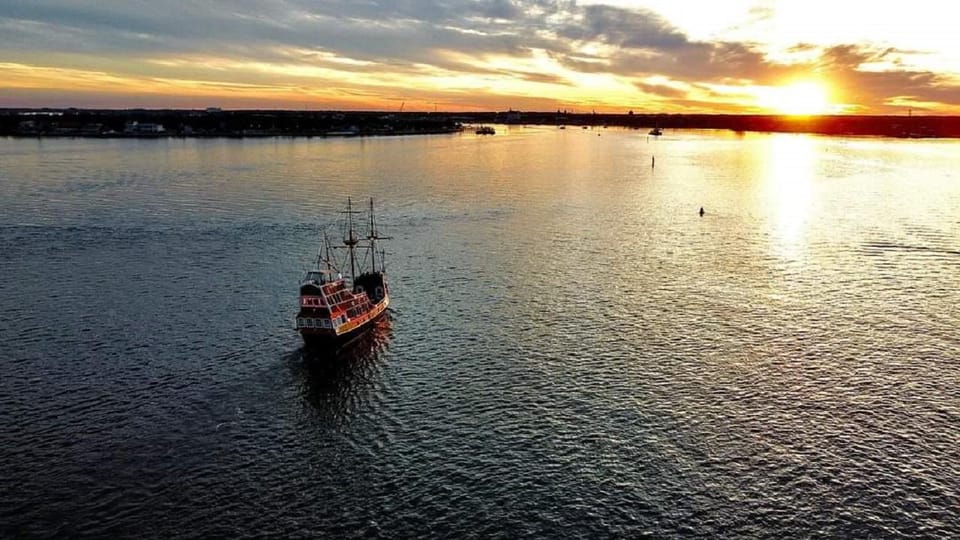 St. Augustine: Black Raven Tropical Sunset Cruise – St. Augustine, Florida