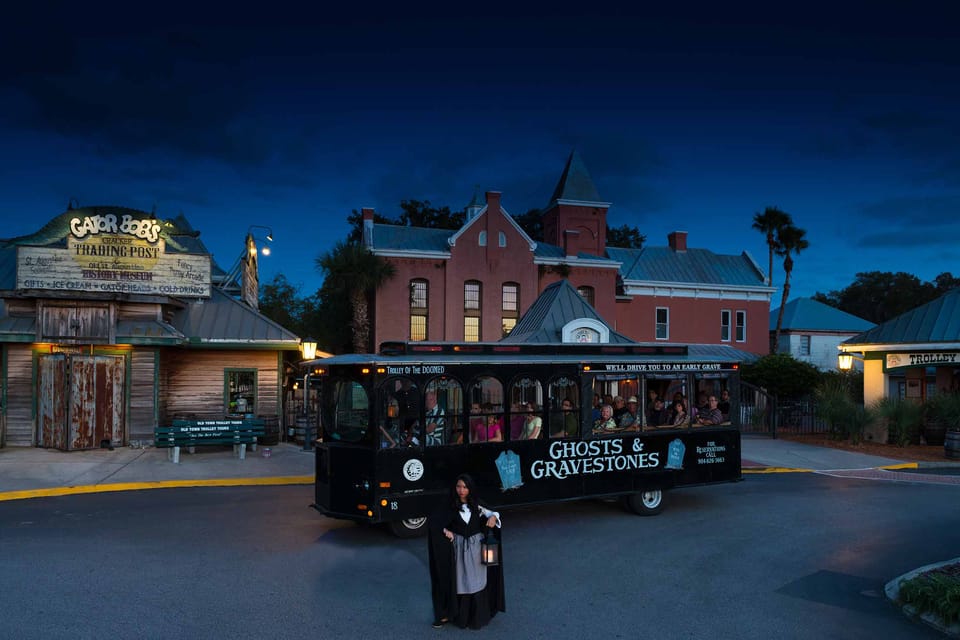 St. Augustine: Ghosts and Gravestones Old Town Trolley Tour – St. Augustine, Florida