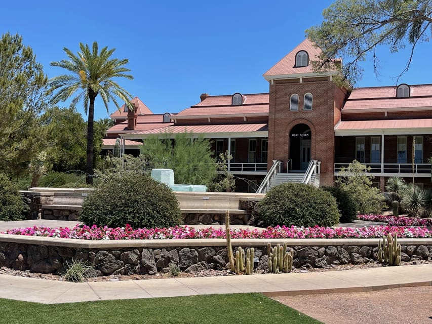 Tucson: University of Arizona History Walking Tour w/ Guide – Tucson, Arizona