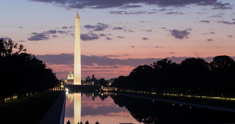 Washington, D.C.: Monuments & Memorials Night Walking Tour – Washington DC