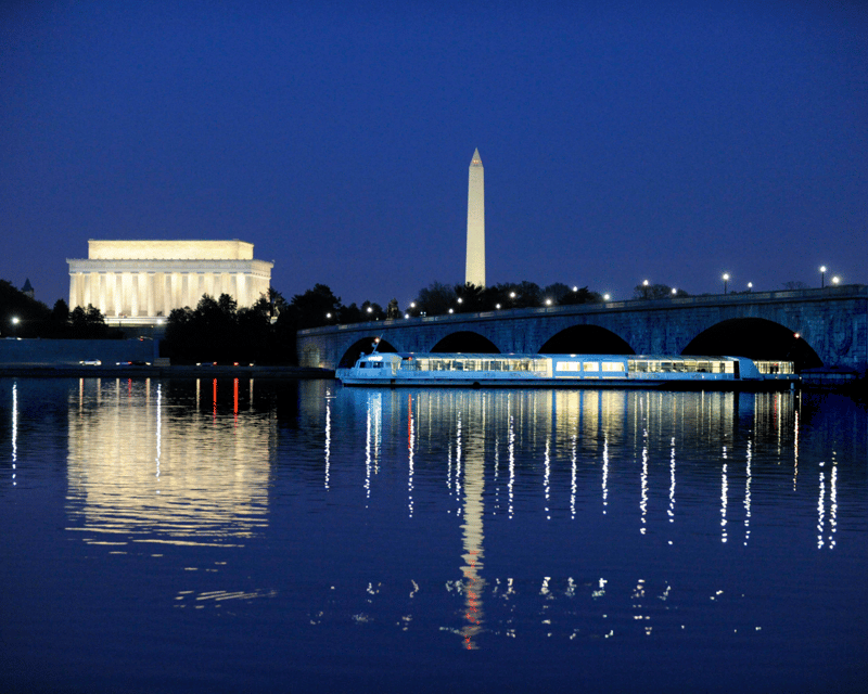 Washington DC: Thanksgiving Gourmet Dinner River Cruise – Washington DC