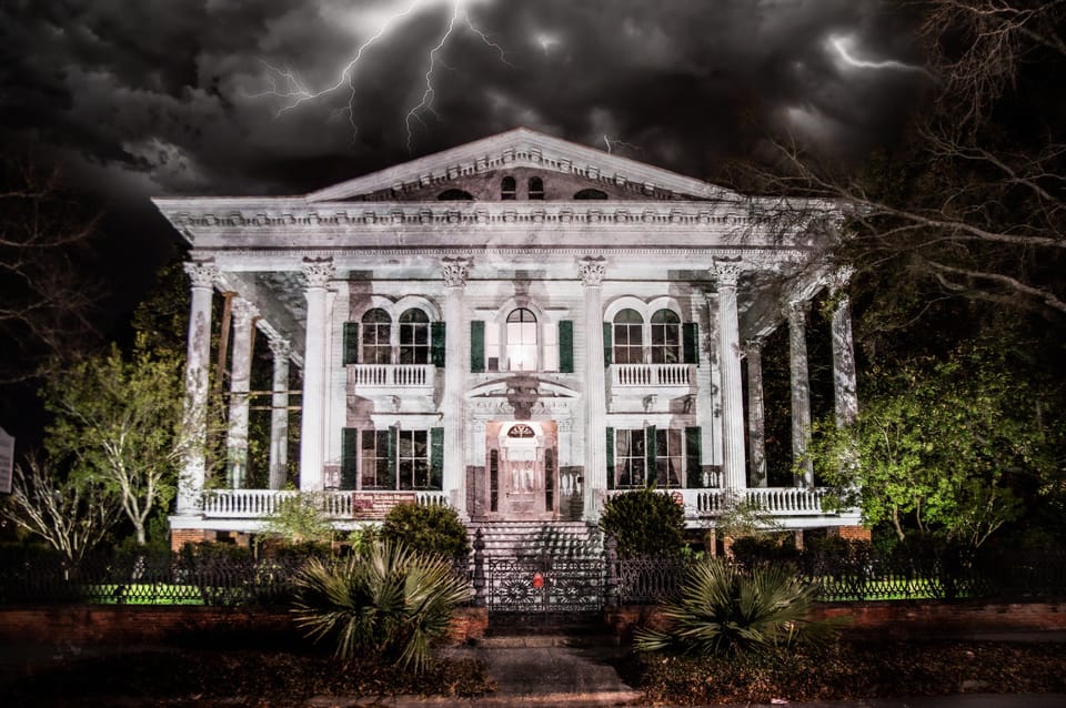 Wilmington: Ghosts of the Port City Haunted Walking Tour – Wilmington Riverwalk, North Carolina