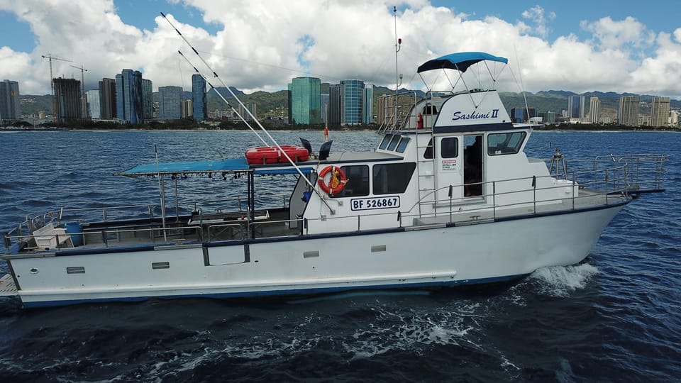 3-Hour Honolulu Bottom Fishing Adventure – Honolulu, Hawaii