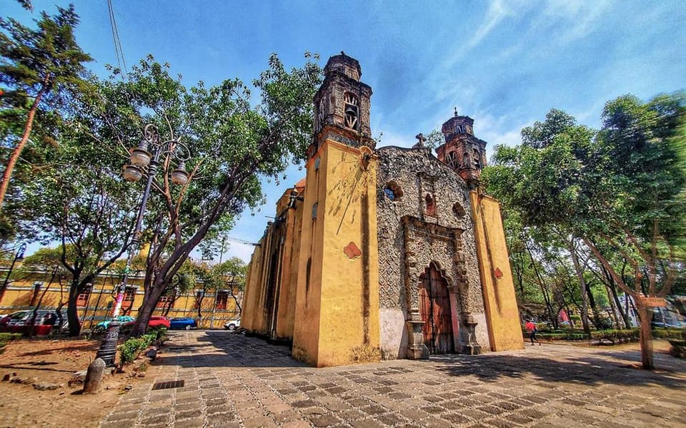 ARCHITECTURAL TOUR in Coyoacán – small groups – Mexico City, Mexico