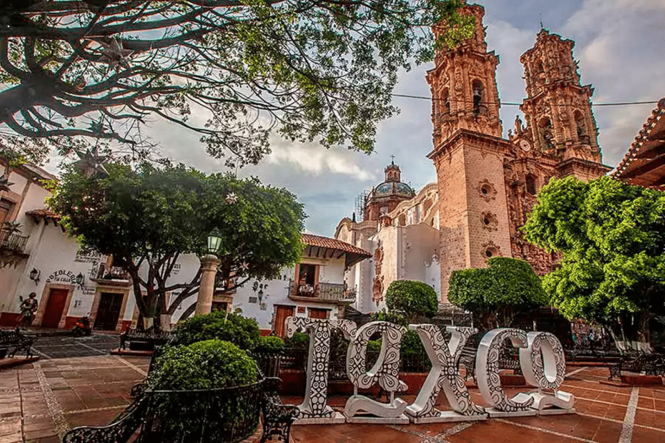 Acapulco to Taxco: One-Day Colonial Silver City Tour – Acapulco, Mexico