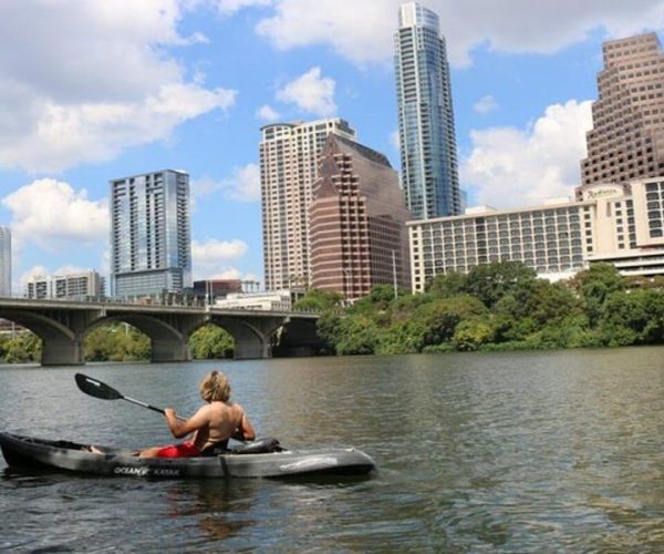 Austin: Single Kayak Day Pass on Lady Bird Lake – Austin, Texas