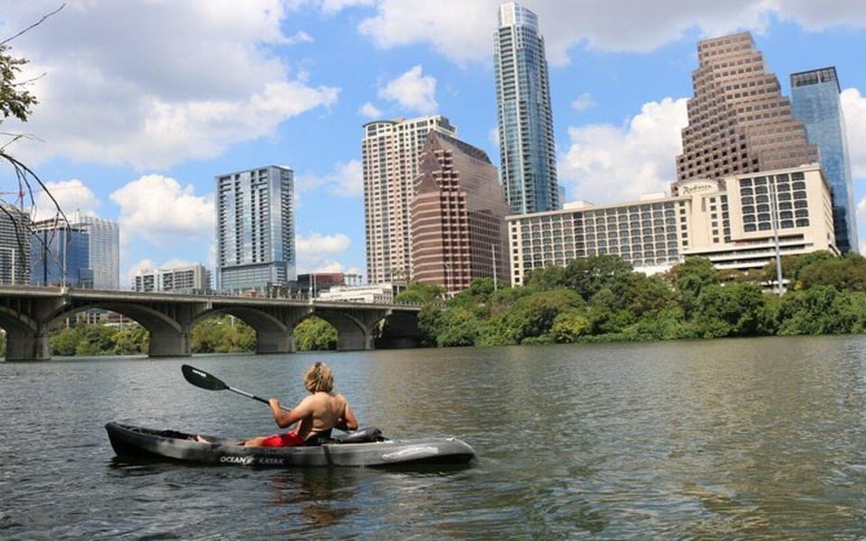 Austin: Single Kayak Day Pass on Lady Bird Lake – Austin, Texas