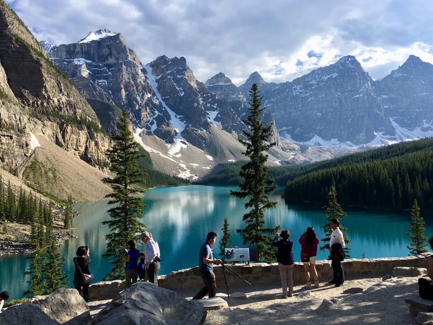 Banff Explorer Tour w/ Moraine Lake & Lake Louise | Private – Valley of the Ten Peaks, Banff National Park, Canada