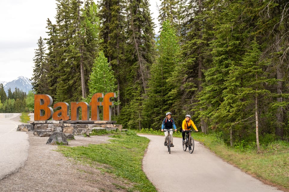 Banff National Park Self-Guided Hotel + Admission Package – Banff, Canada