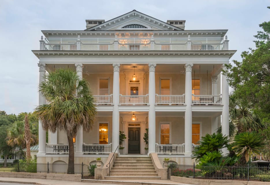 Beaufort: Pat Conroy’s Beaufort Tour by Golf Cart – Beaufort, South Carolina