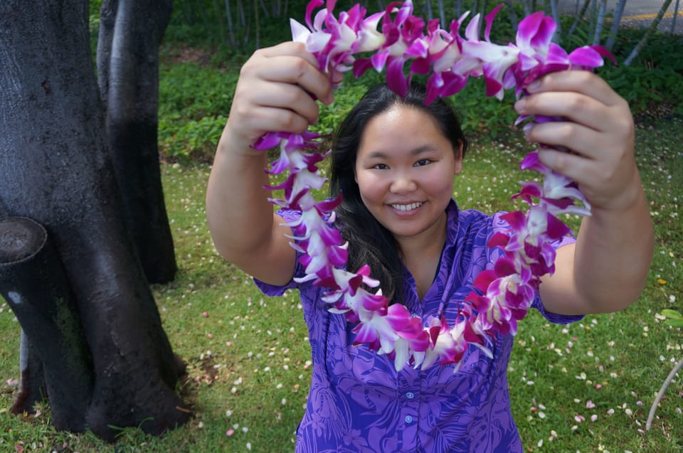 Big Island: Kona Airport Traditional Lei Greeting – Kailua-Kona, Hawaii