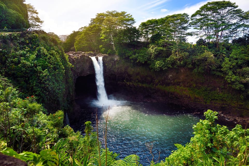 Big Island: Volcano, Black Sand Beach, Waterfall, with Lunch – Hilo, Hawaii