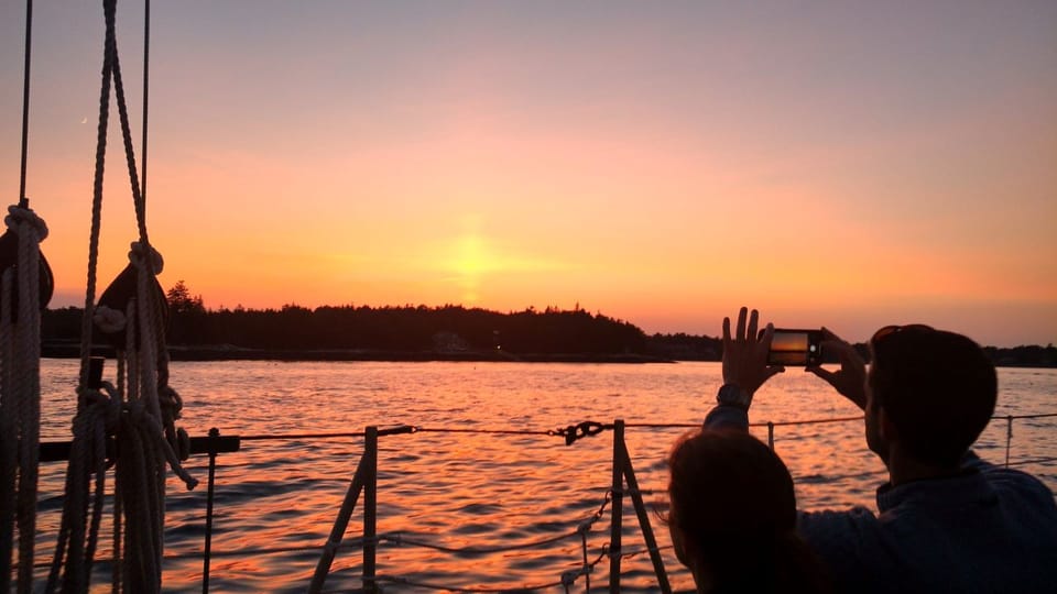 Boothbay Harbor: Sunset Sail to see the Maine Coastline – Boothbay Harbor, Maine