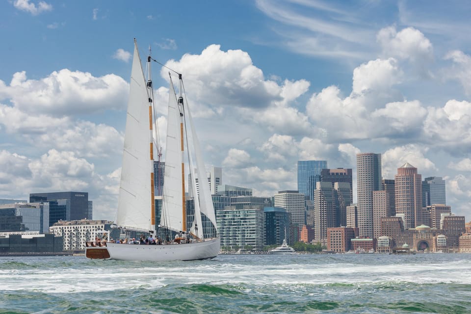 Boston: Downtown Harbor Sailing Cruise – Boston, Massachusetts