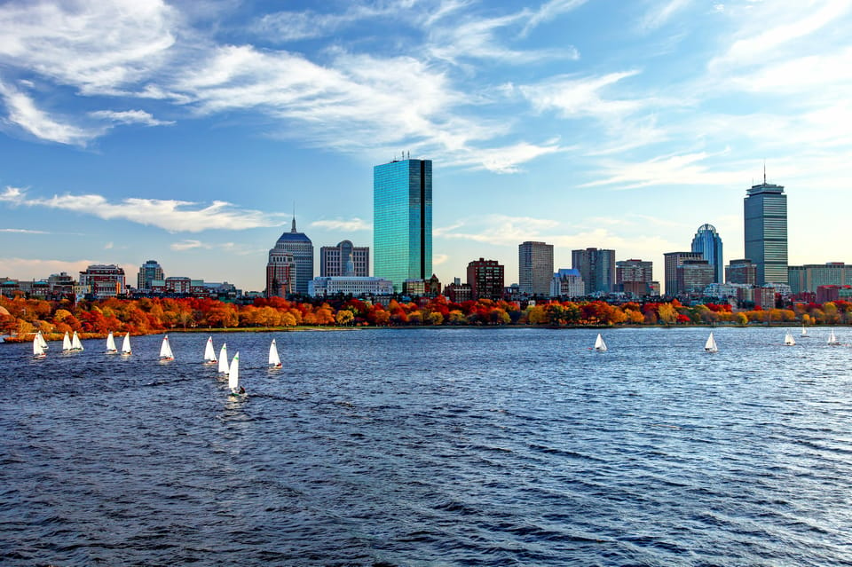 Boston Harbor: Fall Foliage Luncheon Cruise – Boston, Massachusetts