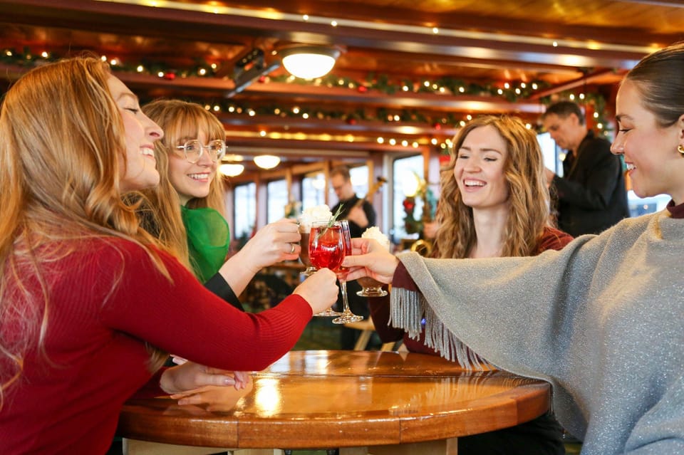 Boston Harbor: Winter Holiday Weekend Brunch Cruise – Boston, Massachusetts